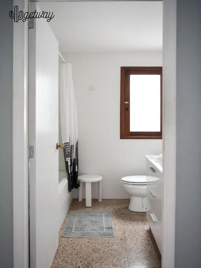 Corralejo Getaway Central Town Apartment